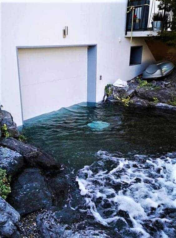 Porte de garage, inondation