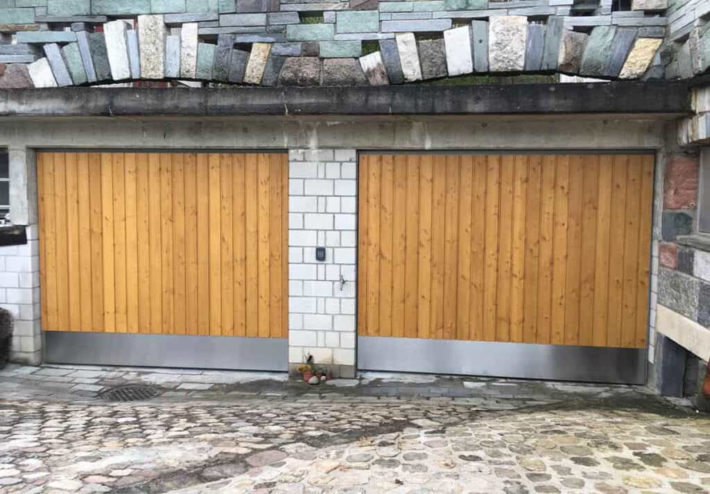 Porte de garage étanche anti-inondation personnalisé