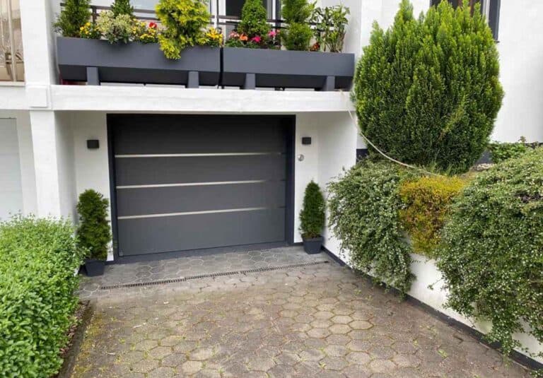 Porte de garage qui protège des inondations