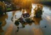 Maison coincée dans une inondation