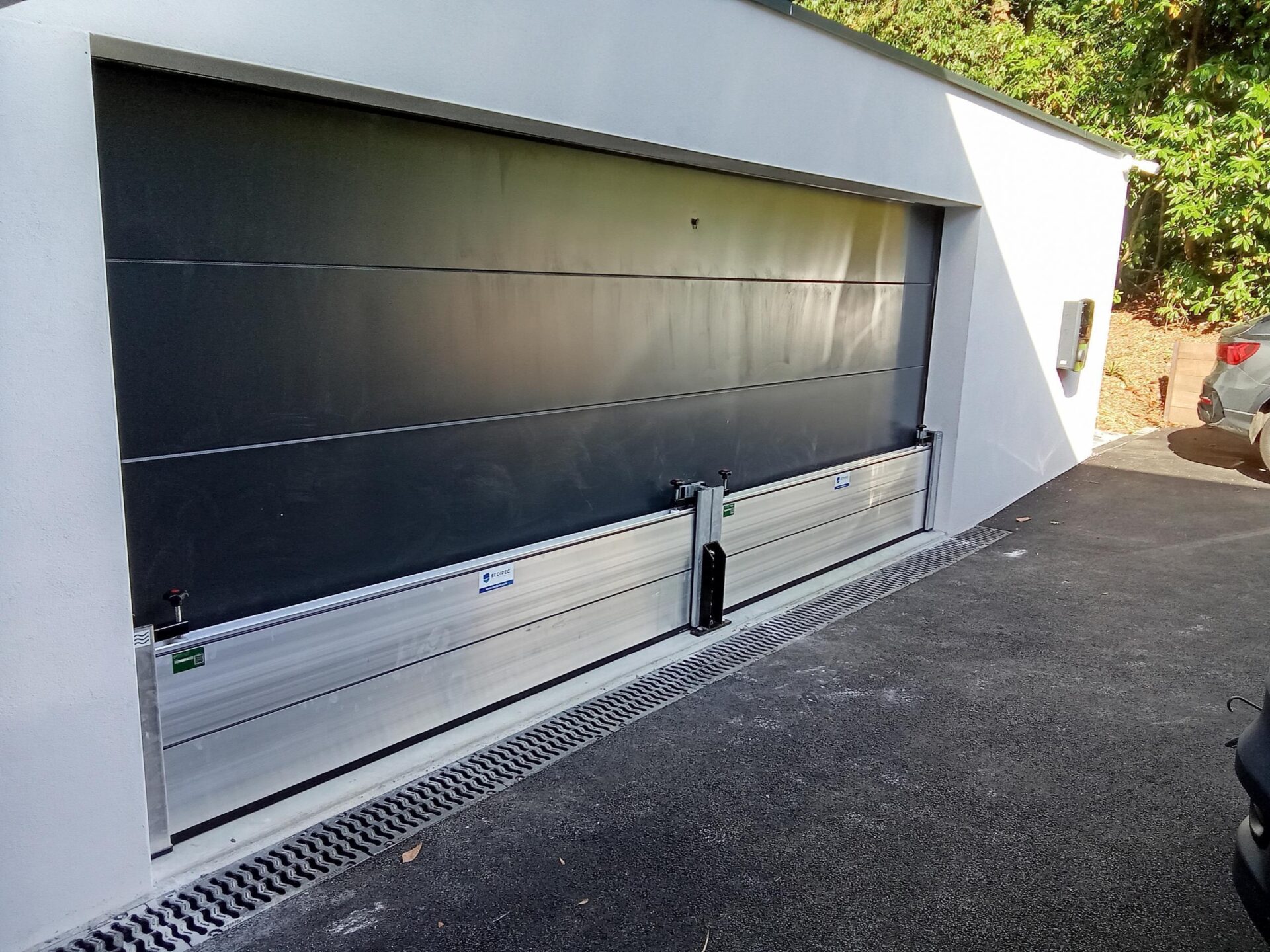 Batardeau aluminium sur mesure pour garage